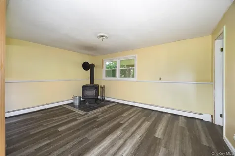 19 Tor Road Wappingers Falls NY 12590