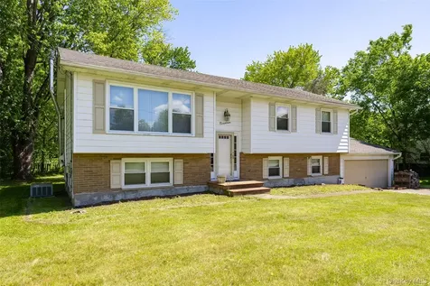 19 Tor Road Wappingers Falls NY 12590