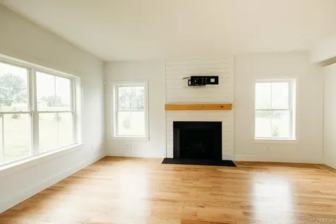 168 Pine Grove Road Middletown NY 10940