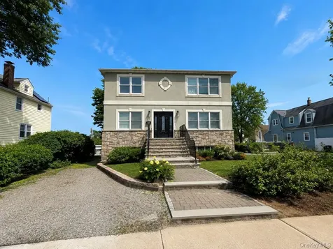 424 Bellevue Avenue Yonkers NY 10703