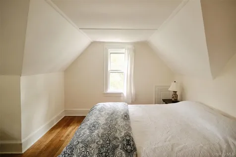 28 S Parsonage Street Rhinebeck NY 12572