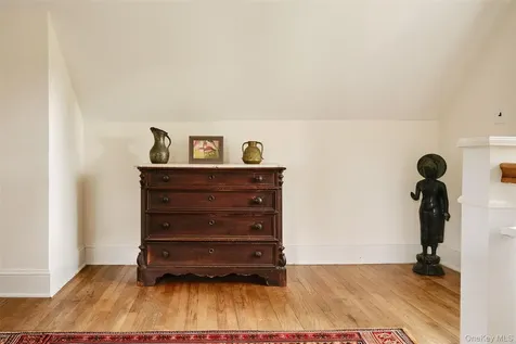 28 S Parsonage Street Rhinebeck NY 12572