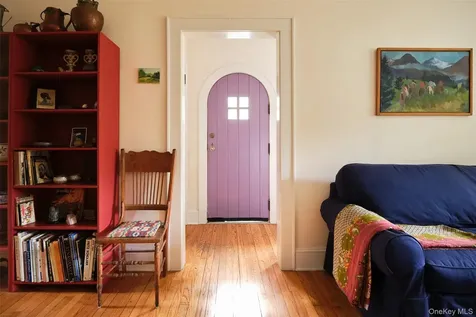 28 S Parsonage Street Rhinebeck NY 12572