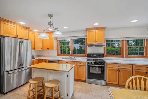 75 Champlin Avenue Bellport NY 11713