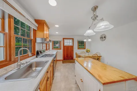 75 Champlin Avenue Bellport NY 11713