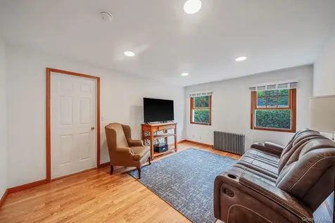 75 Champlin Avenue Bellport NY 11713