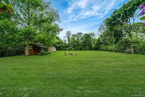 75 Champlin Avenue Bellport NY 11713