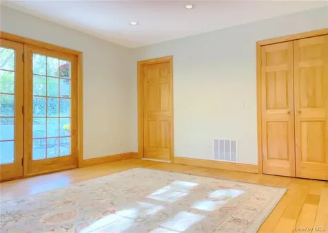 12 Ervilla Drive Larchmont NY 10538