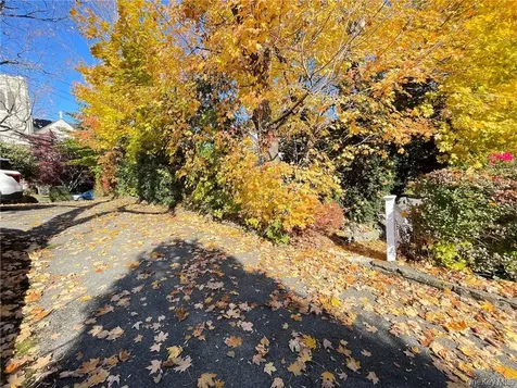 12 Ervilla Drive Larchmont NY 10538