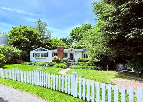12 Ervilla Drive Larchmont NY 10538
