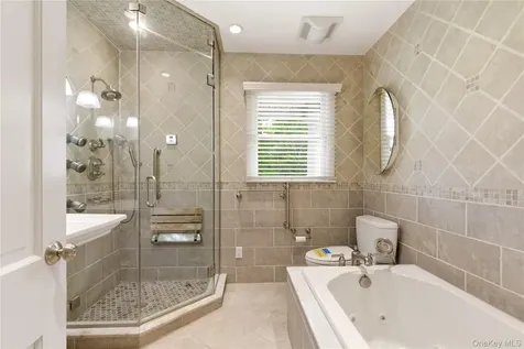 14 Oak Lane Old Brookville NY 11545
