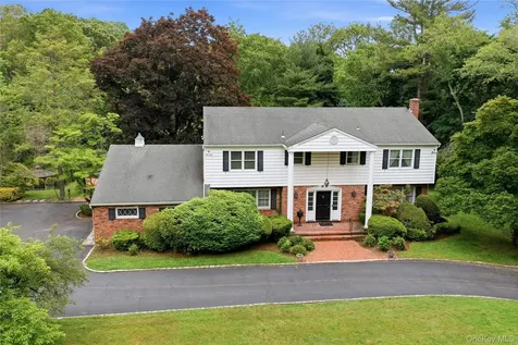 14 Oak Lane Old Brookville NY 11545