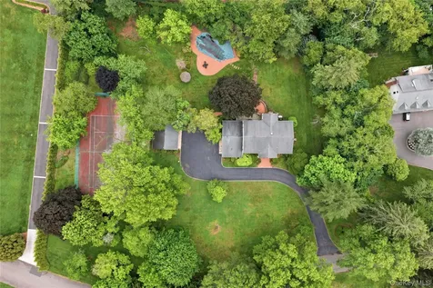 14 Oak Lane Old Brookville NY 11545