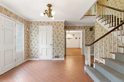 14 Oak Lane Old Brookville NY 11545