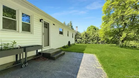 15 Whitehill Place Cold Spring NY 10516