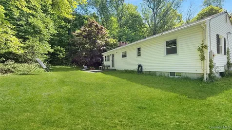 15 Whitehill Place Cold Spring NY 10516