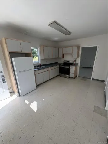 11 Fallkill Avenue Poughkeepsie NY 12601