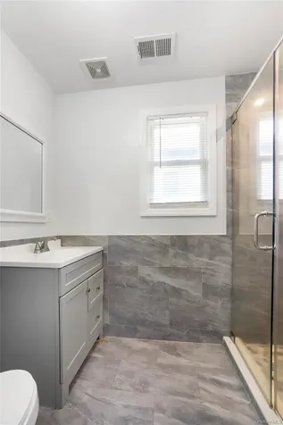 129 Bionia Avenue Staten Island NY 10305