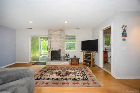 164 Bohl Road Hopewell Junction NY 12533