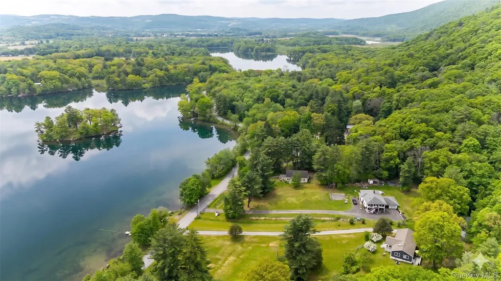 553 Lake Road Pine Plains NY 12567