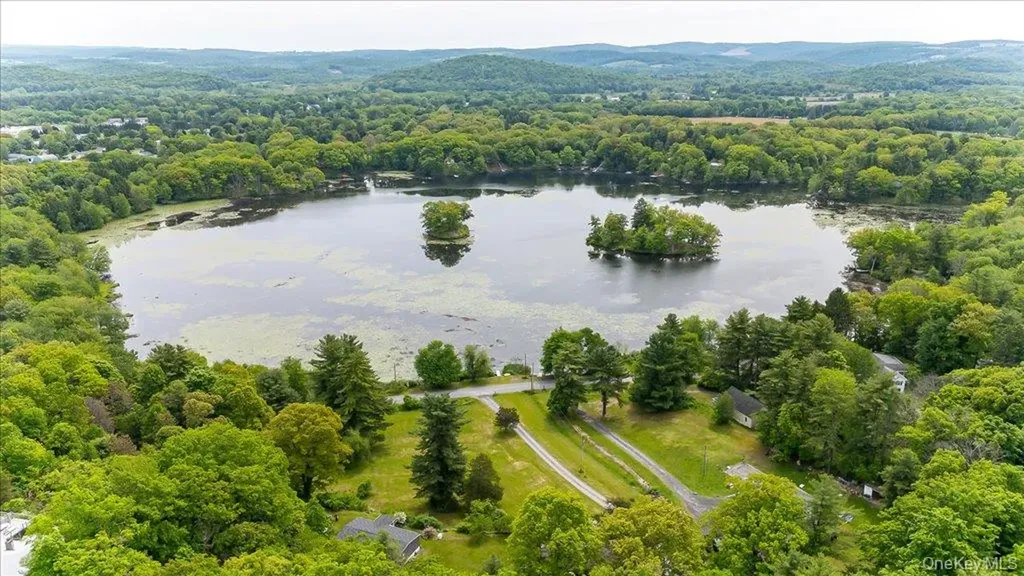 559 Lake Road Pine Plains NY 12567