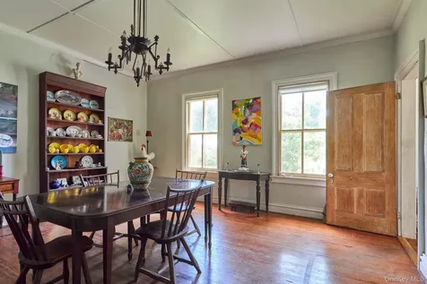 31 Chestnut Street Rhinebeck NY 12572