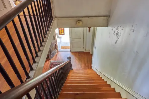 31 Chestnut Street Rhinebeck NY 12572