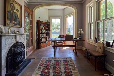 31 Chestnut Street Rhinebeck NY 12572