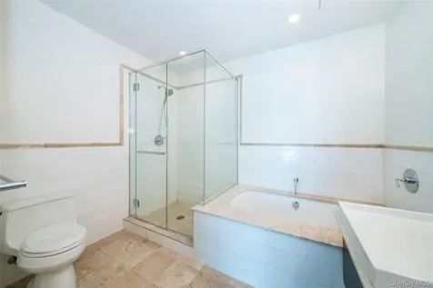 175 Huguenot Street New Rochelle NY 10801