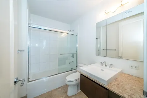 175 Huguenot Street New Rochelle NY 10801