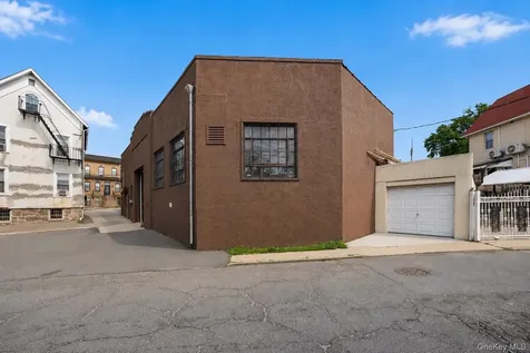 31 New Haven Railroad Street Mount Vernon NY 10550