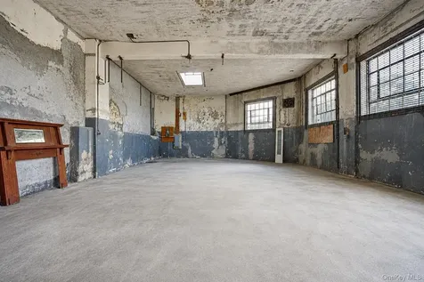 31 New Haven Railroad Street Mount Vernon NY 10550