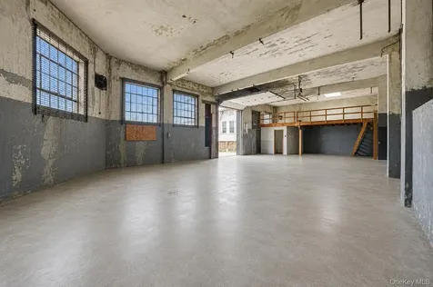 31 New Haven Railroad Street Mount Vernon NY 10550