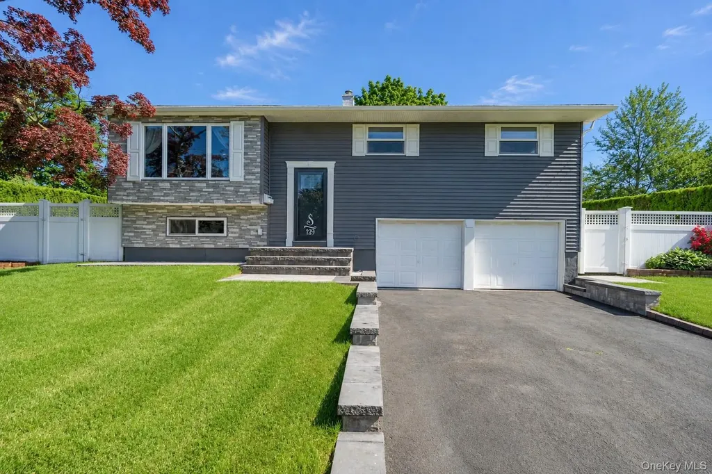 129 Sherman Street Brentwood NY 11717
