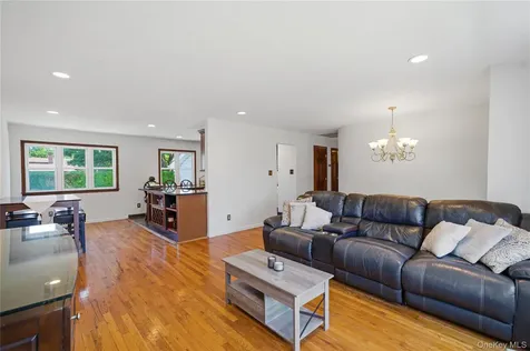 129 Sherman Street Brentwood NY 11717