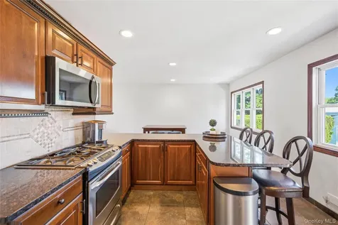 129 Sherman Street Brentwood NY 11717