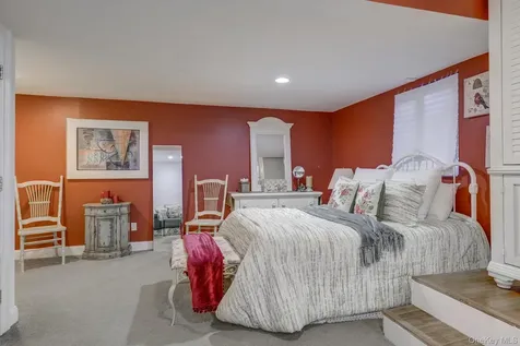 121 Laurel Lane Laurel Hollow NY 11791