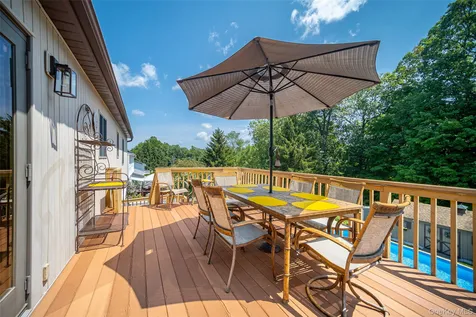 3 Arlington Drive Harriman NY 10926