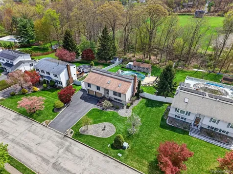 3 Arlington Drive Harriman NY 10926