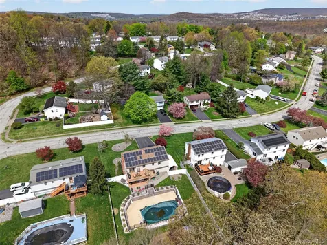 3 Arlington Drive Harriman NY 10926