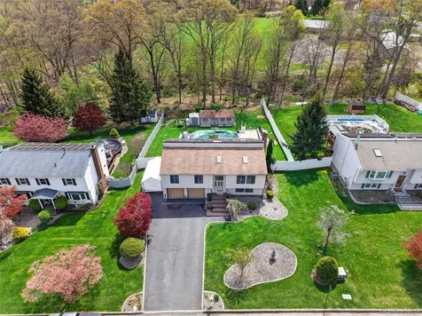 3 Arlington Drive Harriman NY 10926