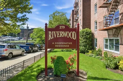 279 N Broadway Yonkers NY 10701