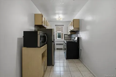 279 N Broadway Yonkers NY 10701