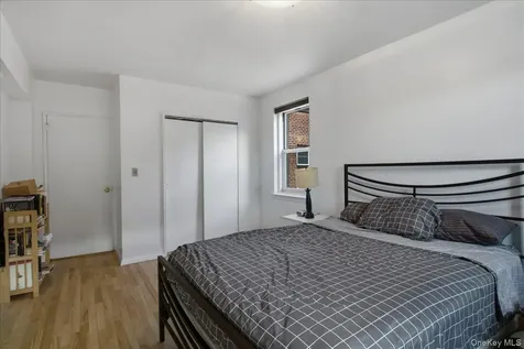 279 N Broadway Yonkers NY 10701
