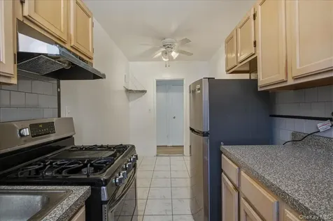 279 N Broadway Yonkers NY 10701
