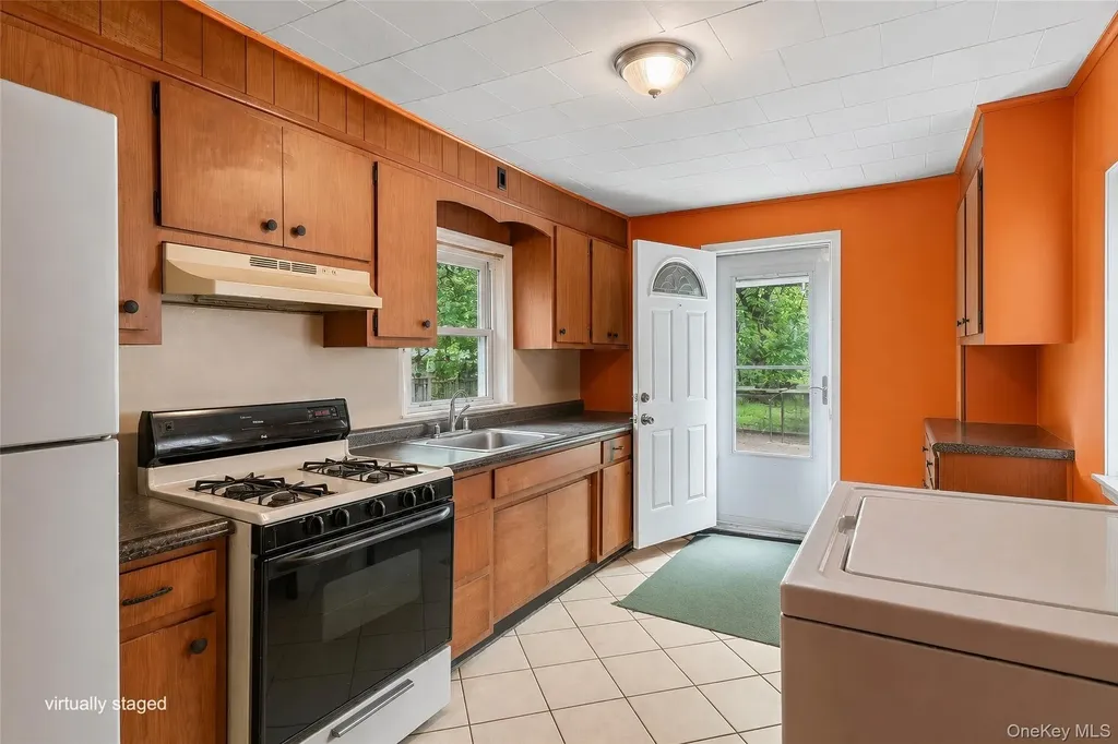 218 Targee Street Staten Island NY 10304
