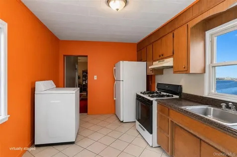 218 Targee Street Staten Island NY 10304