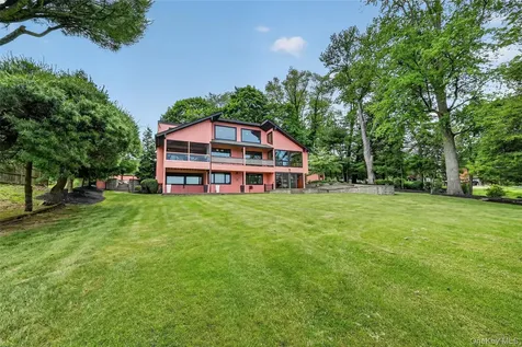 4 Grandview Avenue Cornwall On Hudson NY 12520