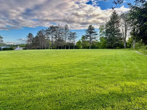 2303 Salt Point Turnpike Clinton Corners NY 12514
