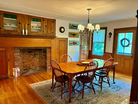 2303 Salt Point Turnpike Clinton Corners NY 12514